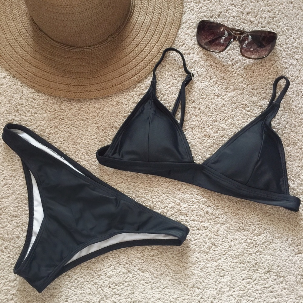 Brand new, black bikini!